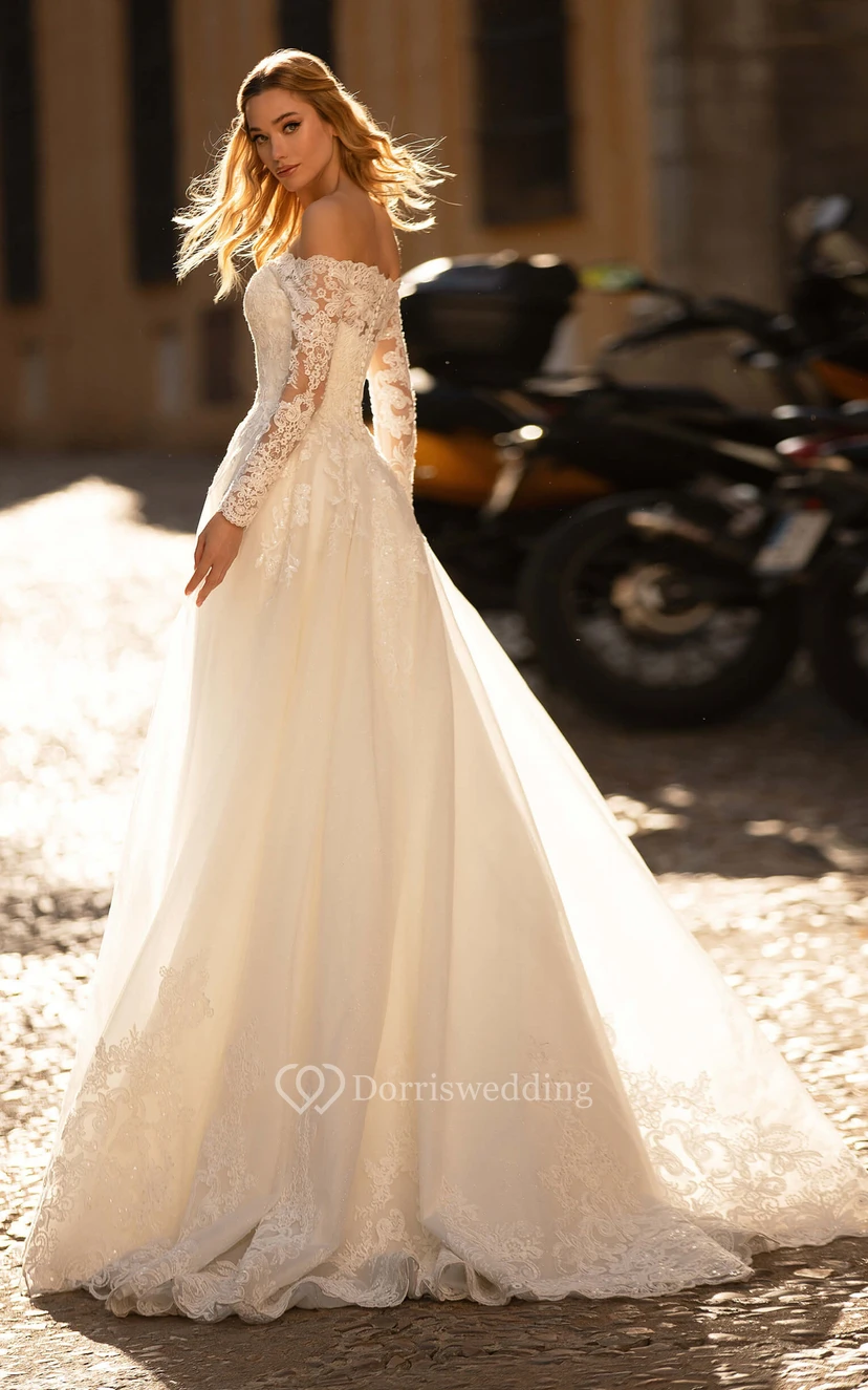 Sexy A-Linien-Brautkleid mit schulterfreiem Ausschnitt, Schleppe und langen Ärmeln sowie Applikationen view 2