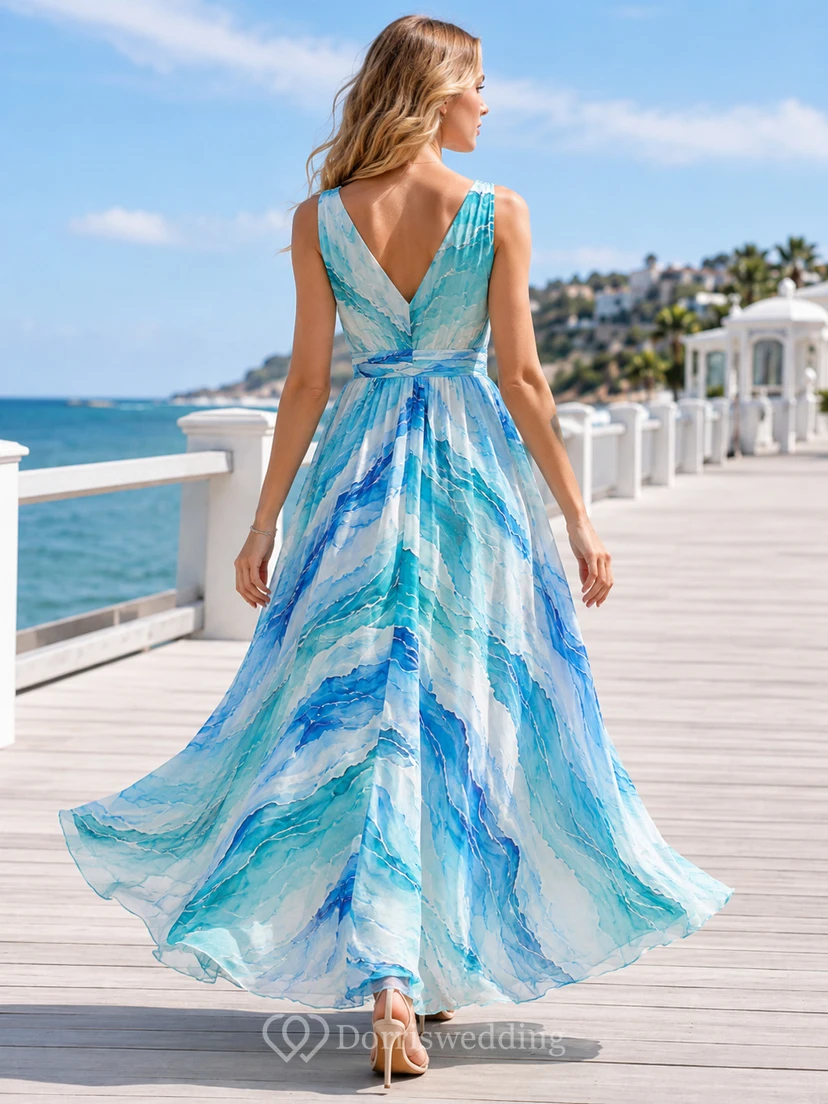 Vestido largo de playa de gasa con estampado de olas del océano azul view 2