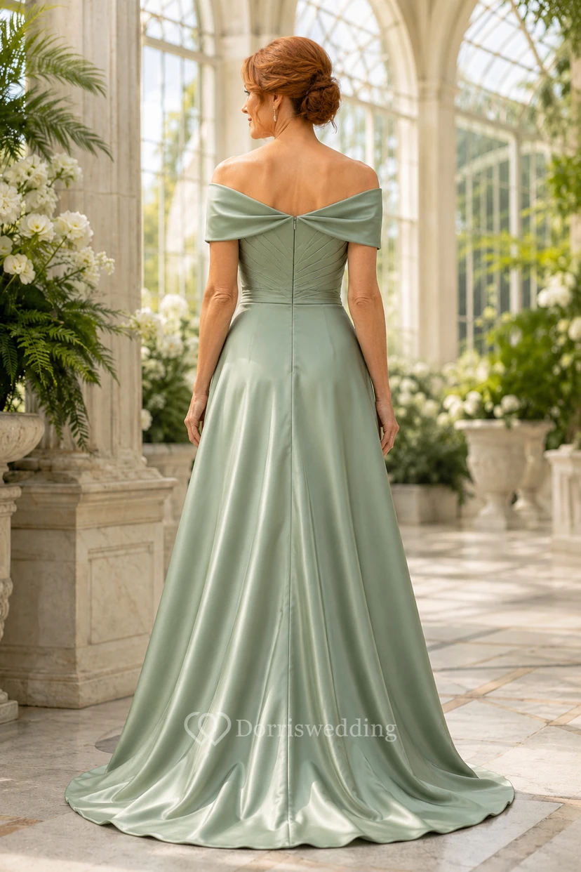 Plus Size Salbeigrünes schulterfreies A-Linien-Kleid aus Satin mit gerafftem Oberteil view 2