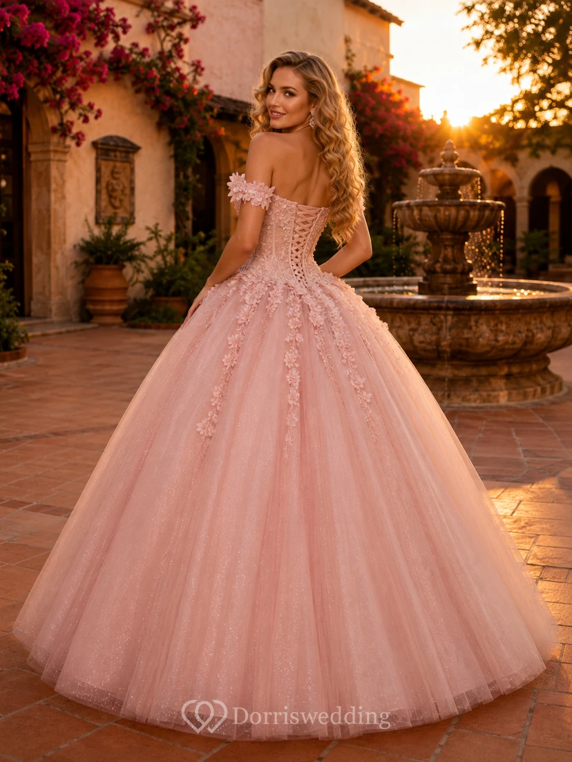 Robe de bal de princesse Blush Hacienda à épaules dénudées et décolleté cœur, en tulle pailleté et à fleurs, pour quinceañera. view 2