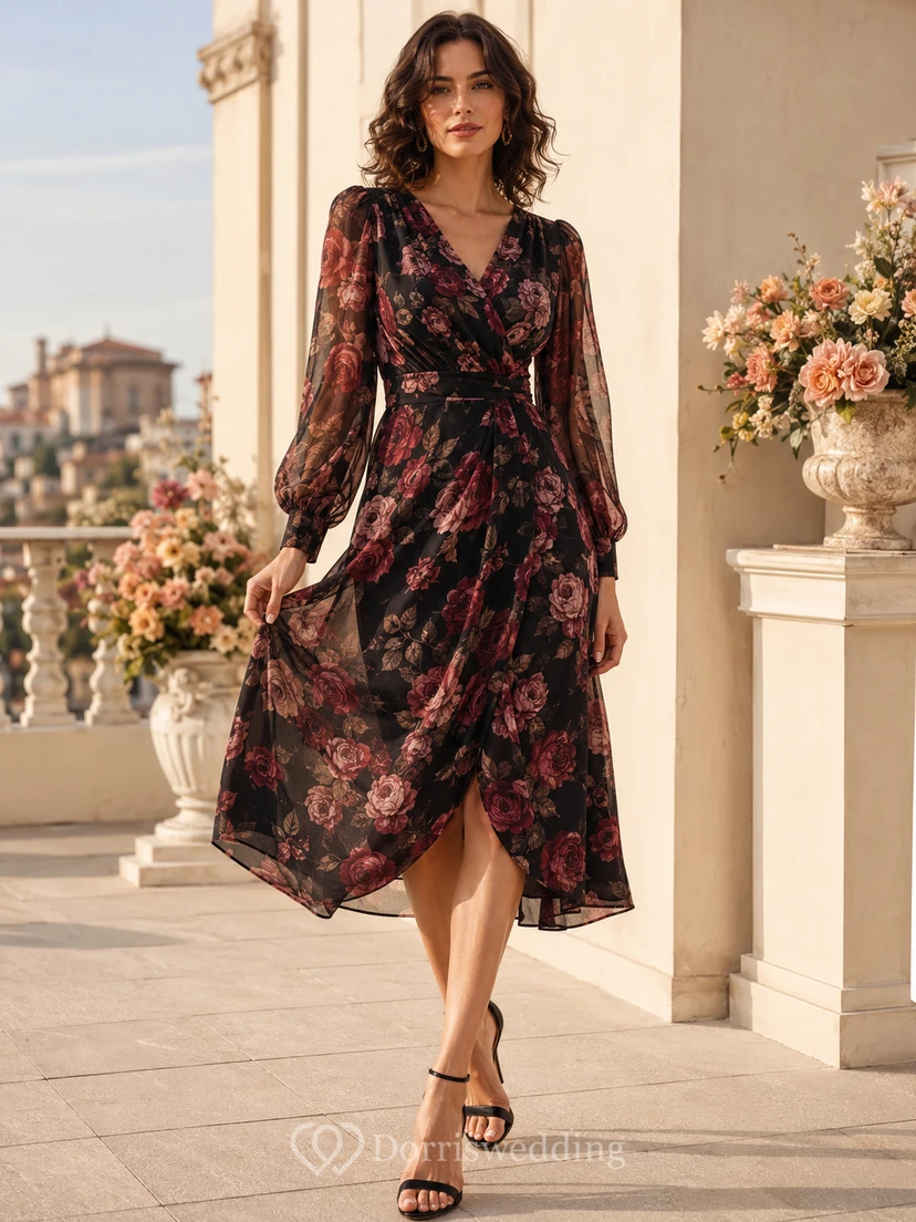 Robe d'invitée asymétrique en mousseline noire bordeaux à fleurs et col en V