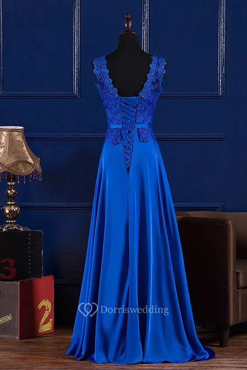 Vestido de dama de honor modesto, largo hasta el suelo, sin mangas, de satén y encaje, con espalda de cordones. view 2