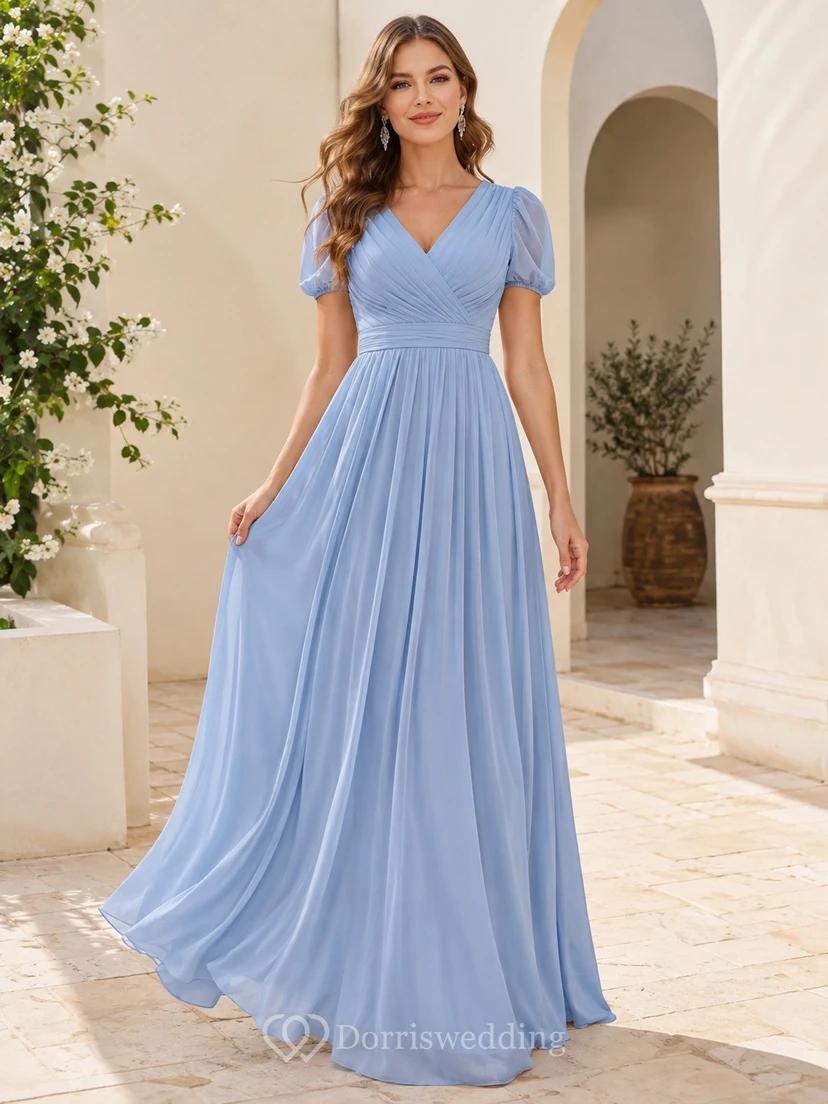Himmelblaues Chiffon-Kleid in A-Linie mit V-Ausschnitt, Puffärmeln und Falten