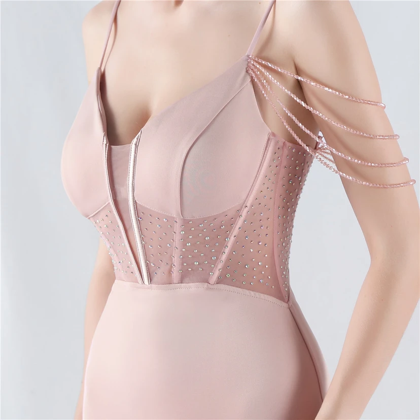 Vestido de noche con cintura de espiga, bordado de diamantes de imitación, ideal para banquetes y presentaciones. view 36