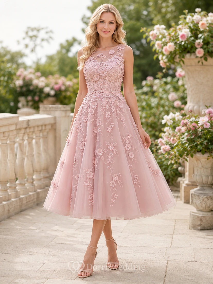 Vestido largo hasta la rodilla con apliques florales 3D en tono rosa pálido