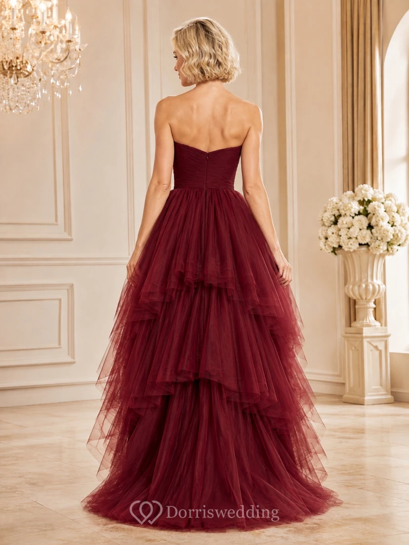 Burgunderrotes Abendkleid, Ballkleid aus Tüll mit Herzausschnitt, gestuftem Rüschenbesatz und asymmetrischem Saum view 2