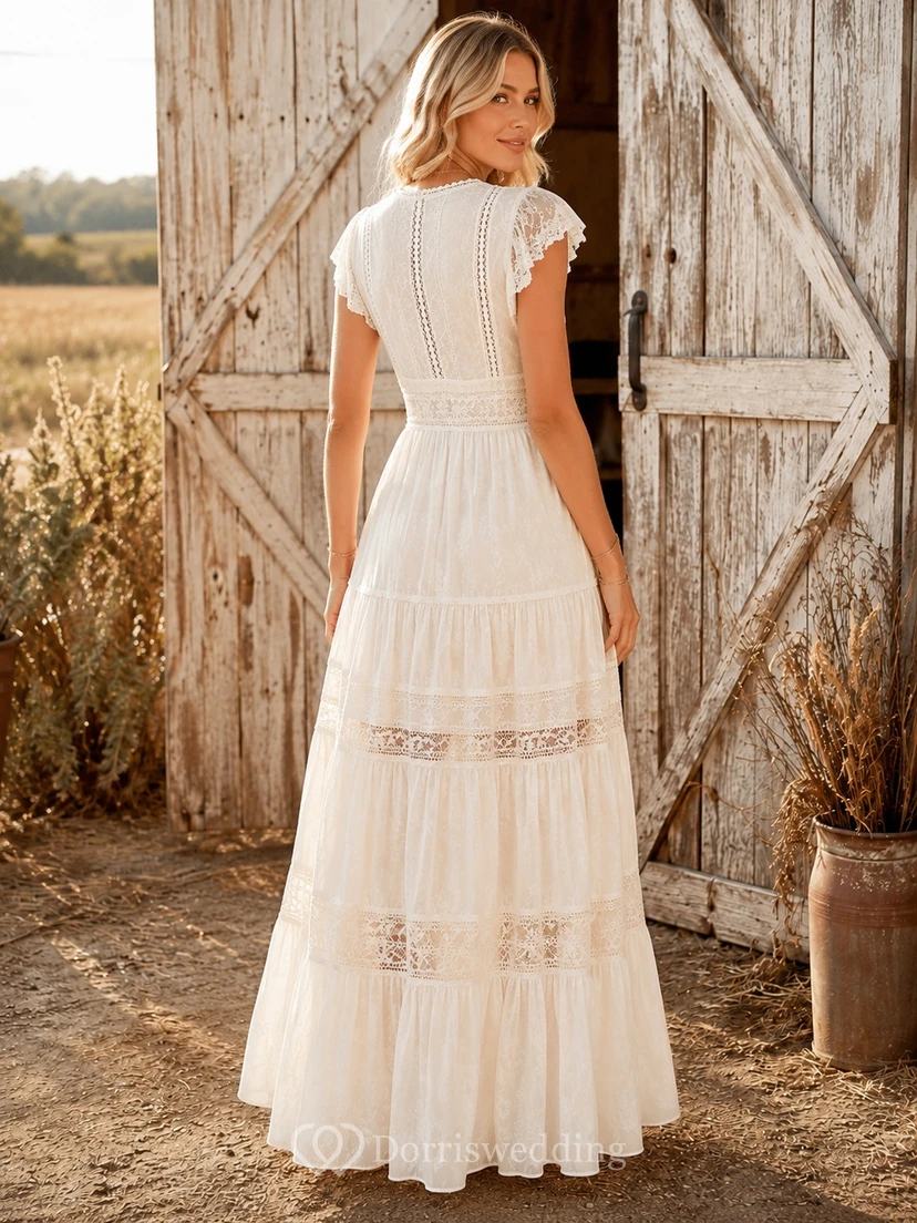 Robe de campagne romantique bohème en mousseline de soie ivoire et dentelle, col en V, manches courtes et volants, longueur cheville view 2