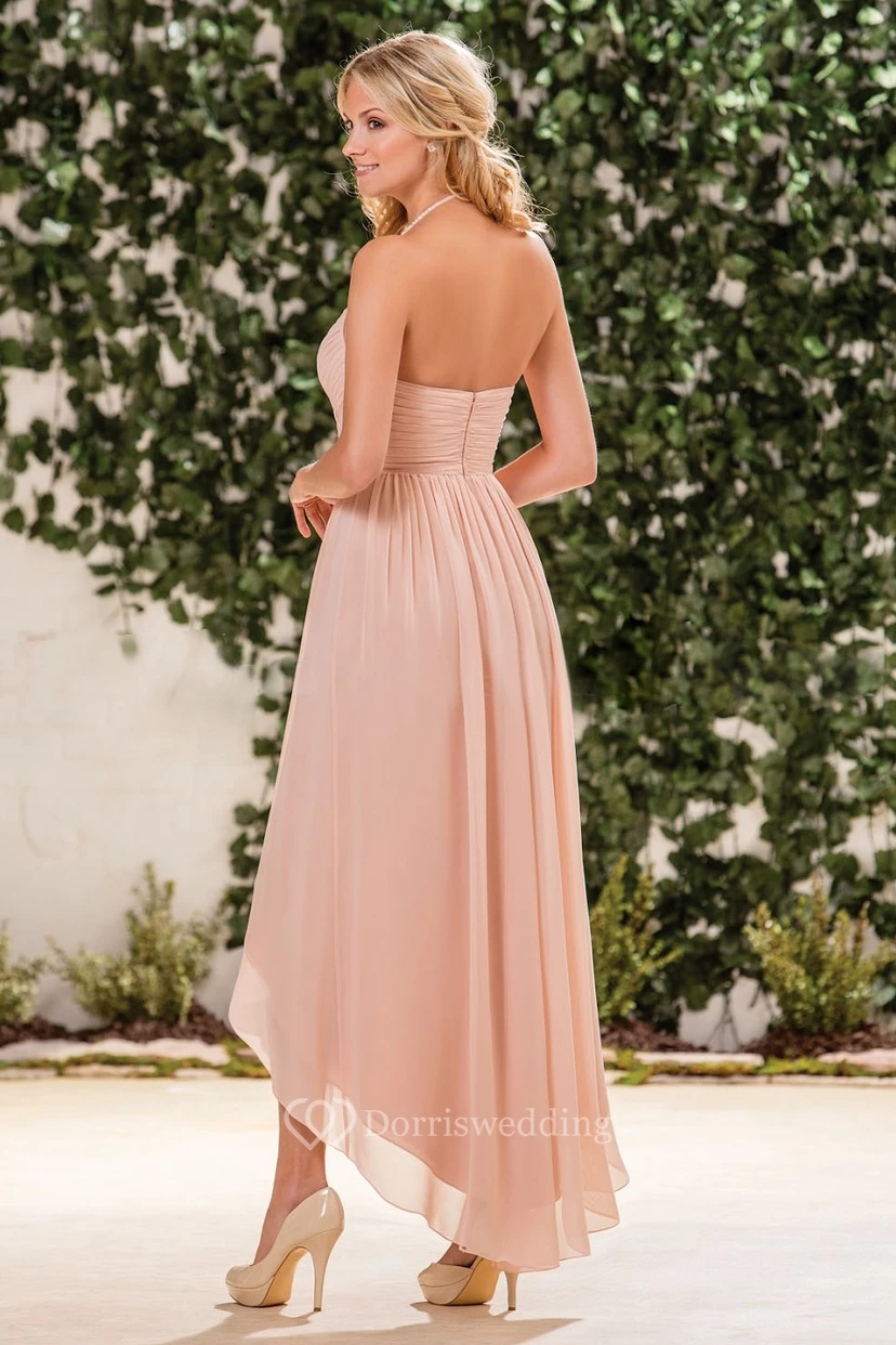 Brautjungfernkleid in zartem Rosa mit asymmetrischem Saum, Chiffon-V-Ausschnitt und Spaghettiträgern – das perfekte Kleid für Hochzeitsgäste view 2