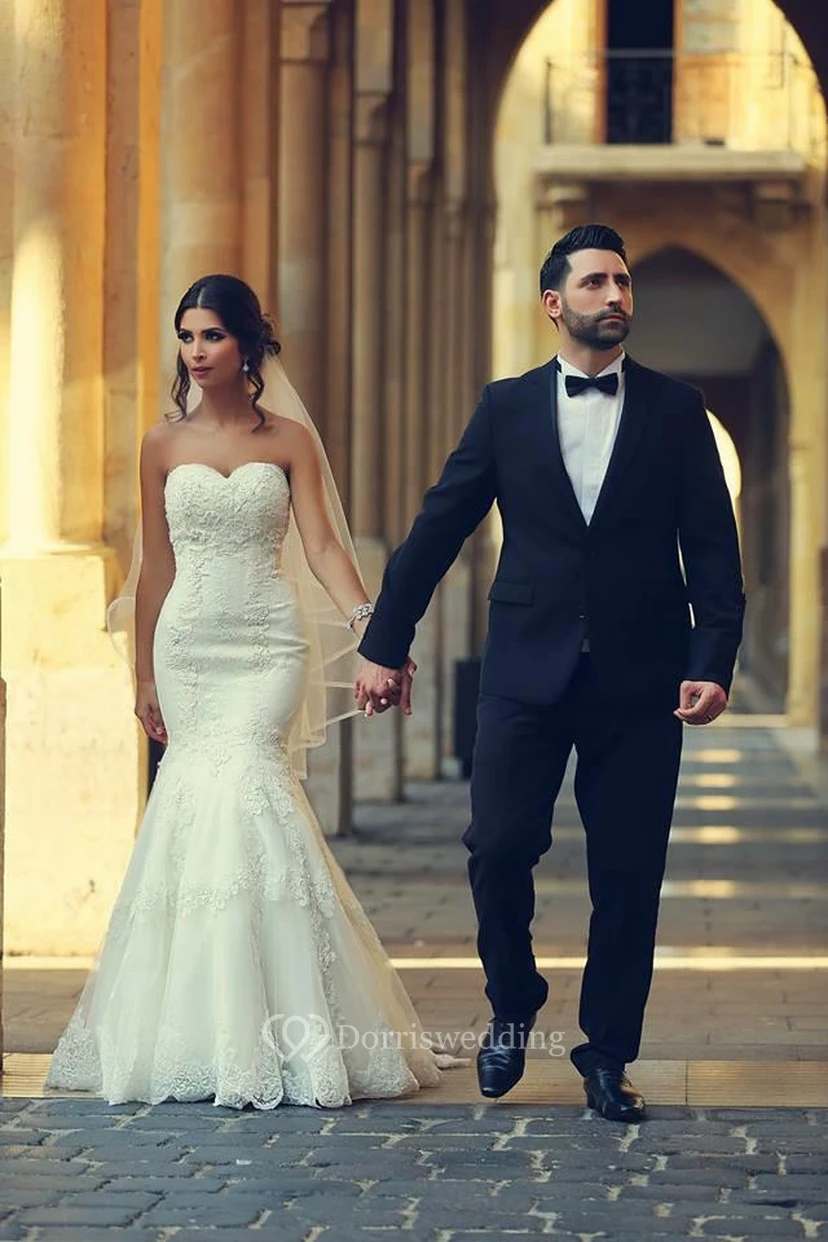 Sexy Sweetheart Sleeveless Mermaid Wedding Dress With Lace Appliques view 4