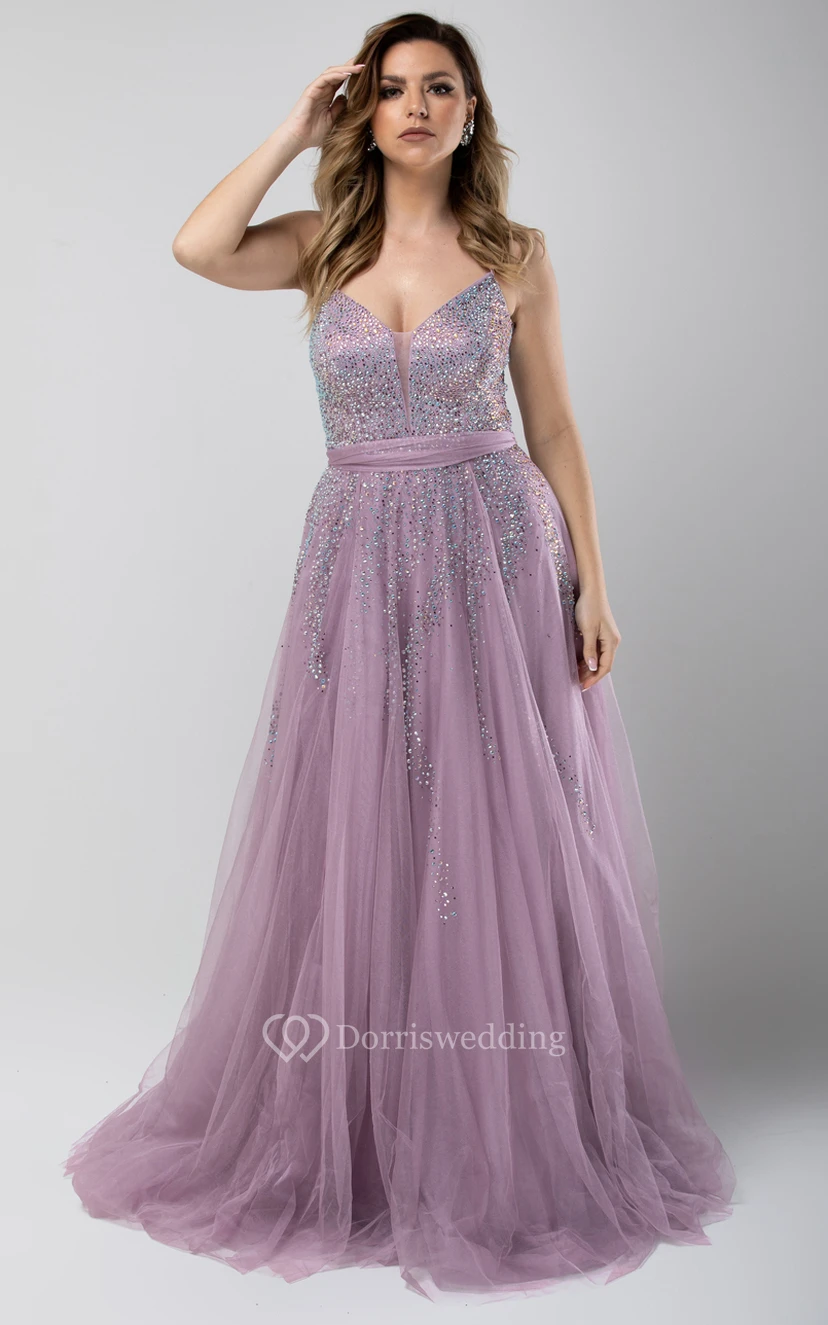 Modernes, bodenlanges, ärmelloses Tüll-Abendkleid in A-Linie mit Korsettrücken und Perlenstickerei