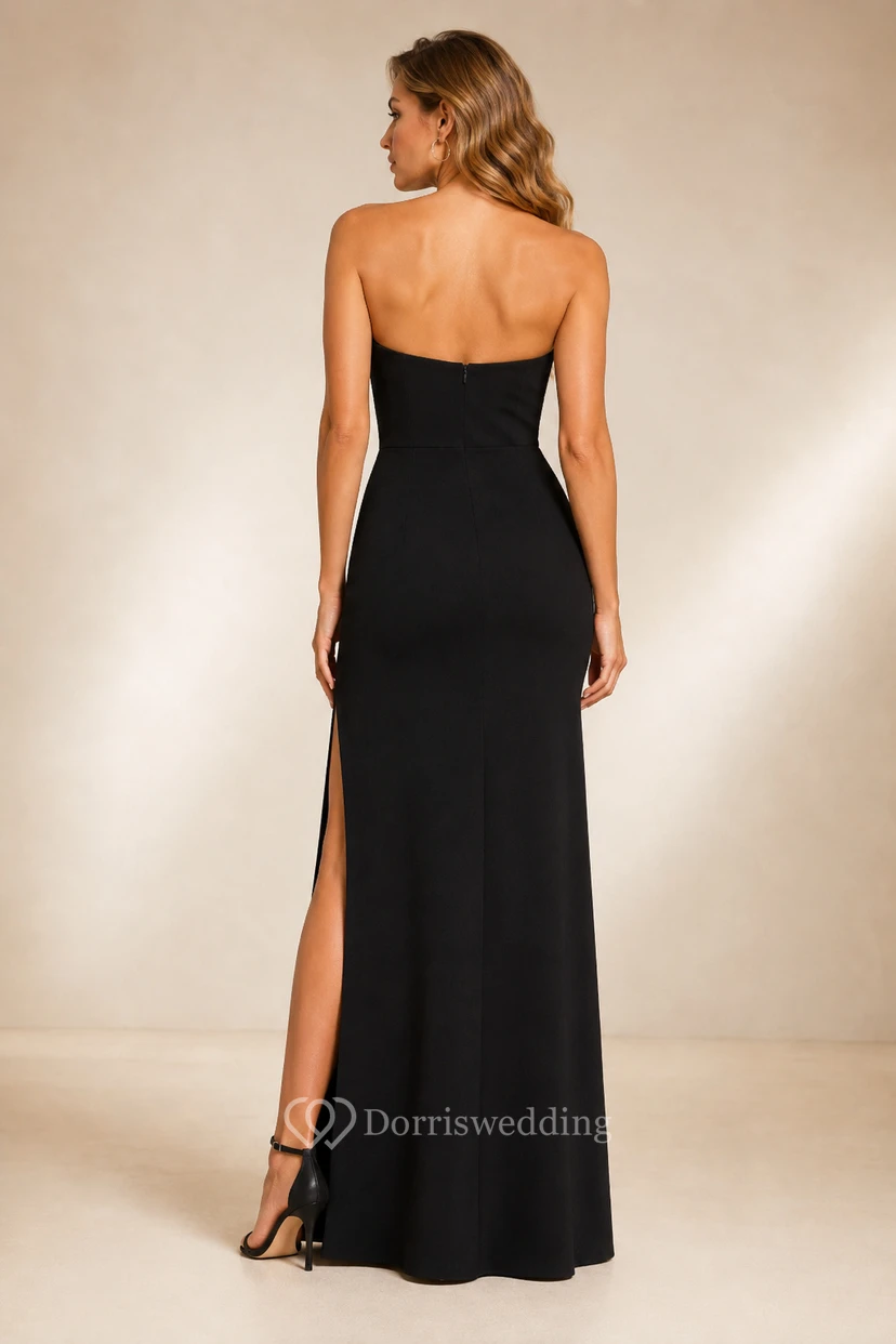 Robe de soirée noire en jersey fourreau, bustier cœur fendu, longueur au sol view 2