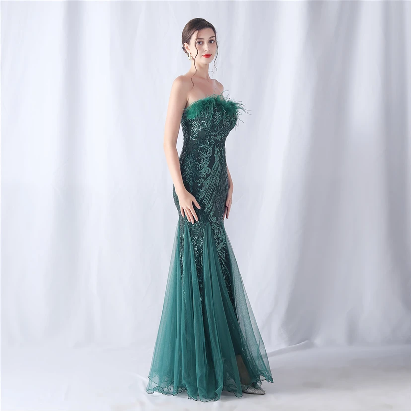 Vestido de noche de malla con lentejuelas y top palabra de honor con estampado de plumas de avestruz y flores para bodas y reuniones. view 22