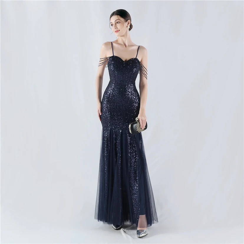 Création de perles, de sequins et de tulle pour une robe de soirée, spectacle, animateur, réunion annuelle view 65
