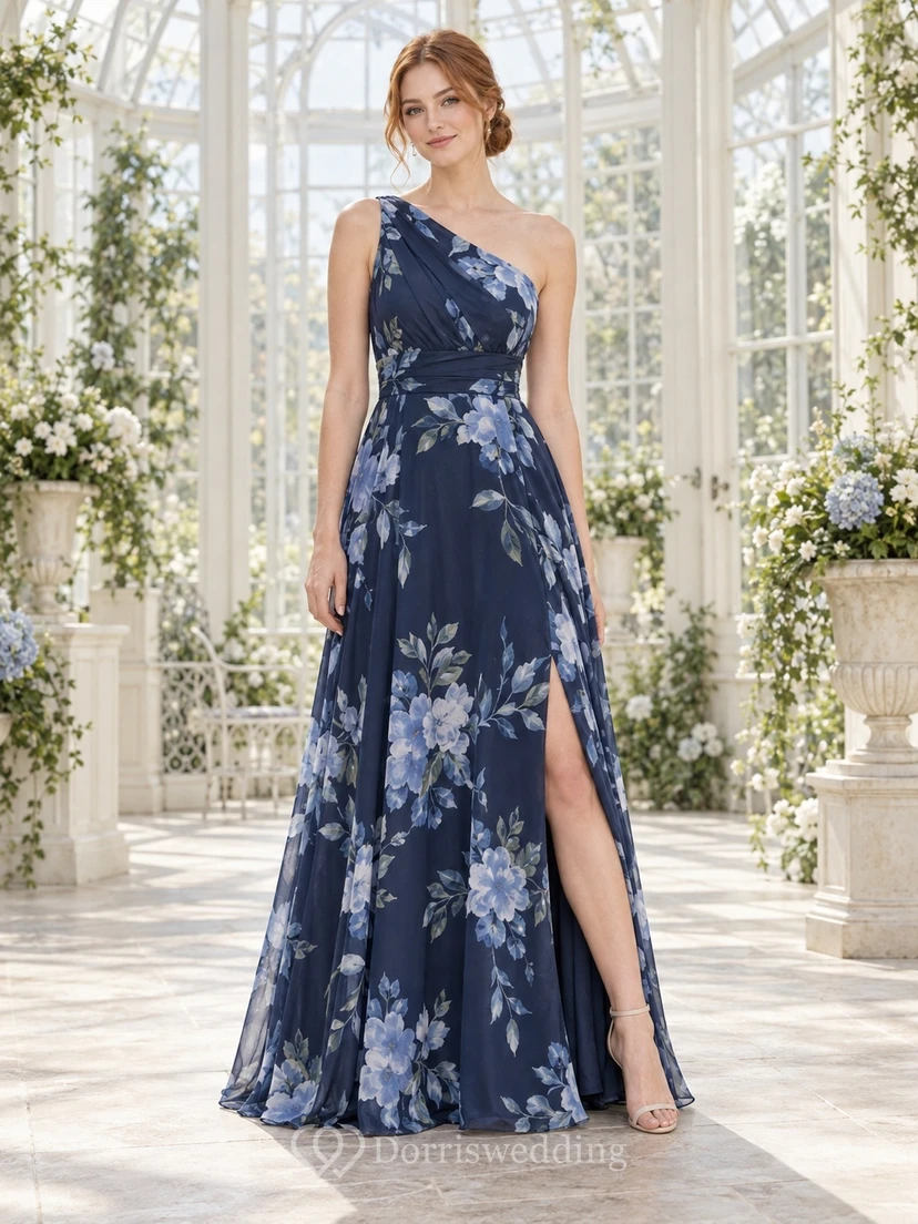 Vestido de dama de honor de gasa largo hasta el suelo, con estampado floral azul marino, un solo hombro y abertura lateral.