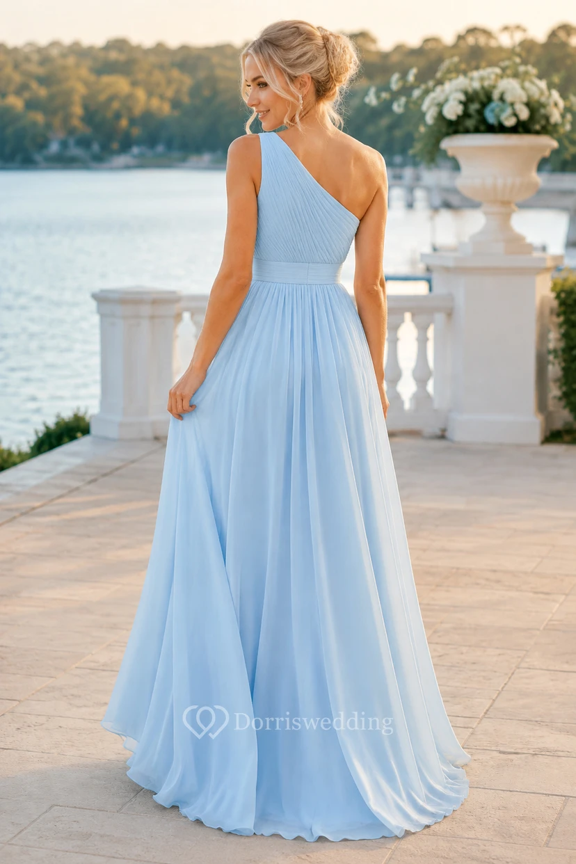 Himmelblaues, schulterfreies Chiffon-Brautjungfernkleid in A-Linie mit Schlitz vorne view 2
