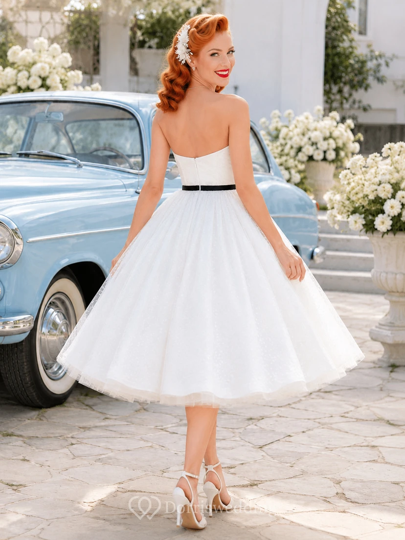 Retro Sweetheart Sash Tulle Tea-Length A-Line Wedding Dress view 2