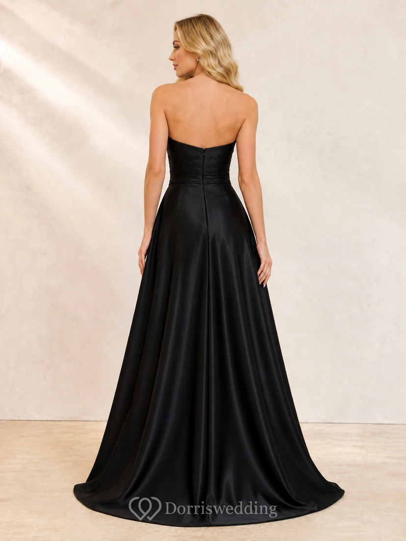 Elegante vestido de noche formal negro de satén, sin tirantes, con escote corazón, fruncido, corte en A, largo hasta el suelo y cola. view 2