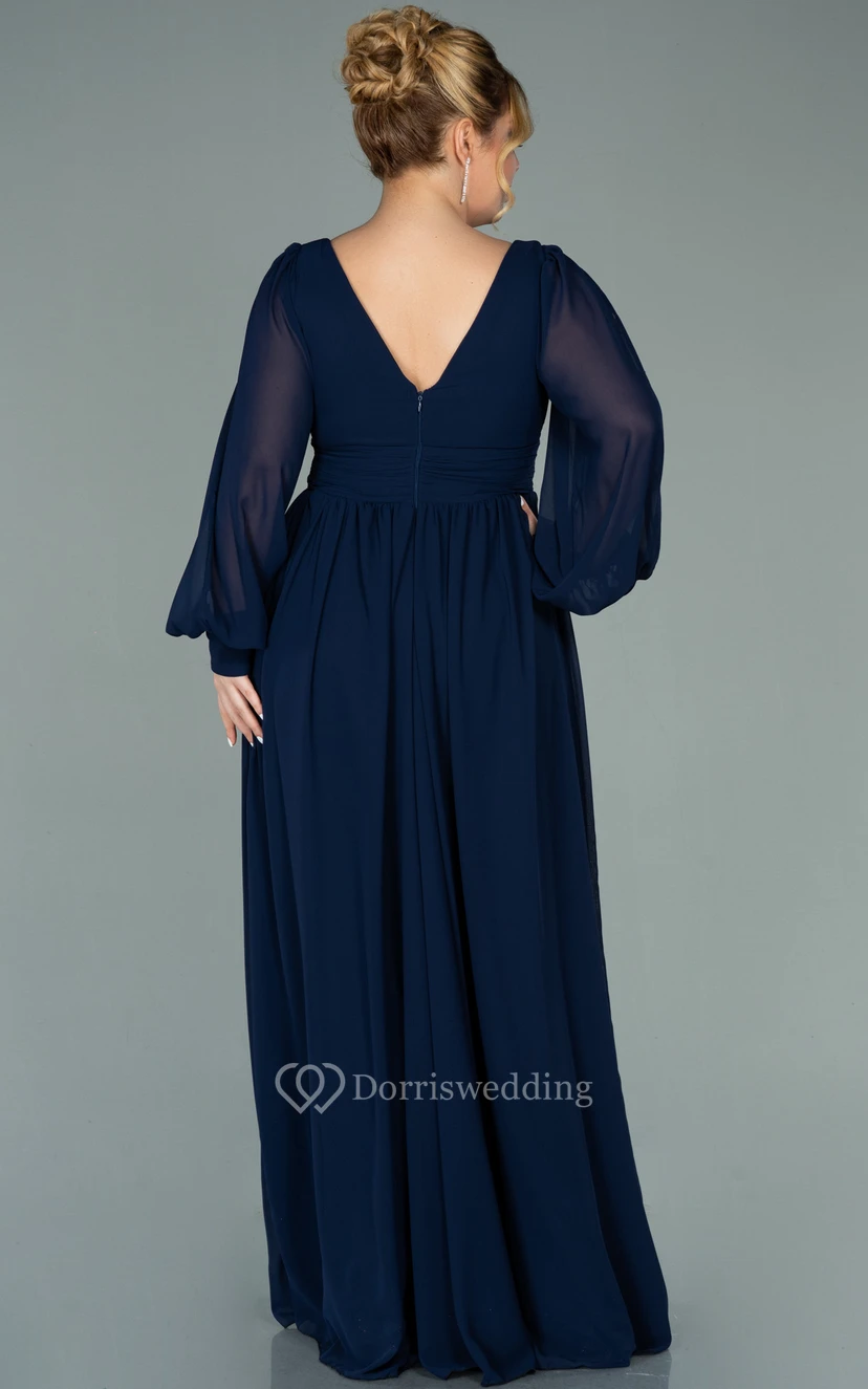 Vestido de noche de gasa con escote en V, manga larga, abertura frontal y pliegues, talla grande view 2
