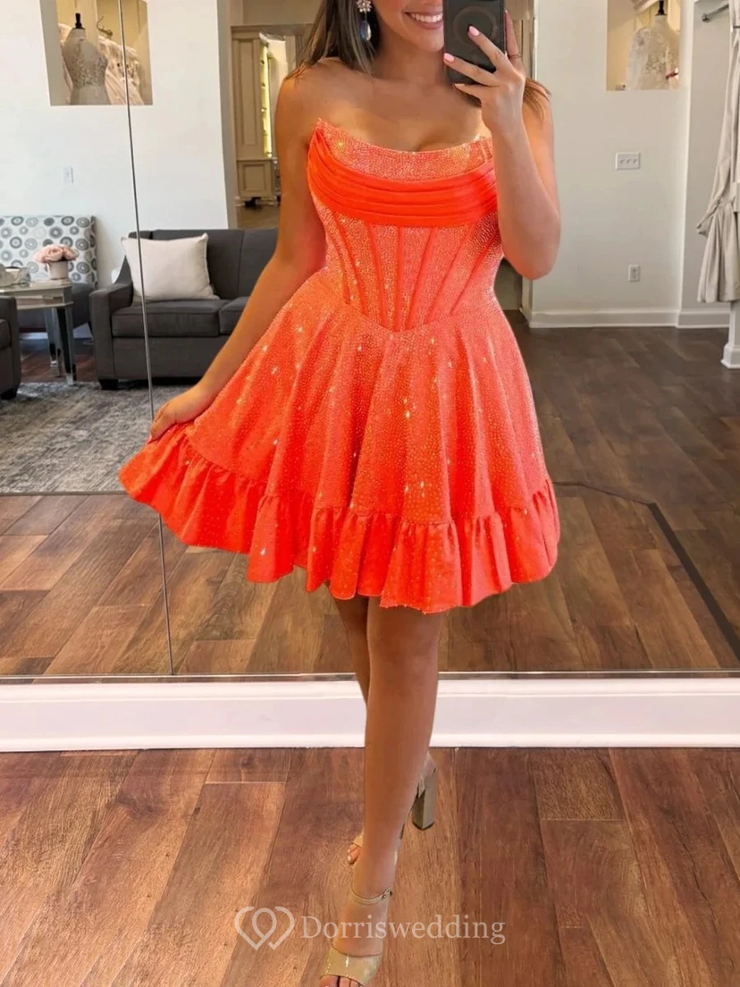 Vestido naranja sin tirantes con lentejuelas y volantes view 2