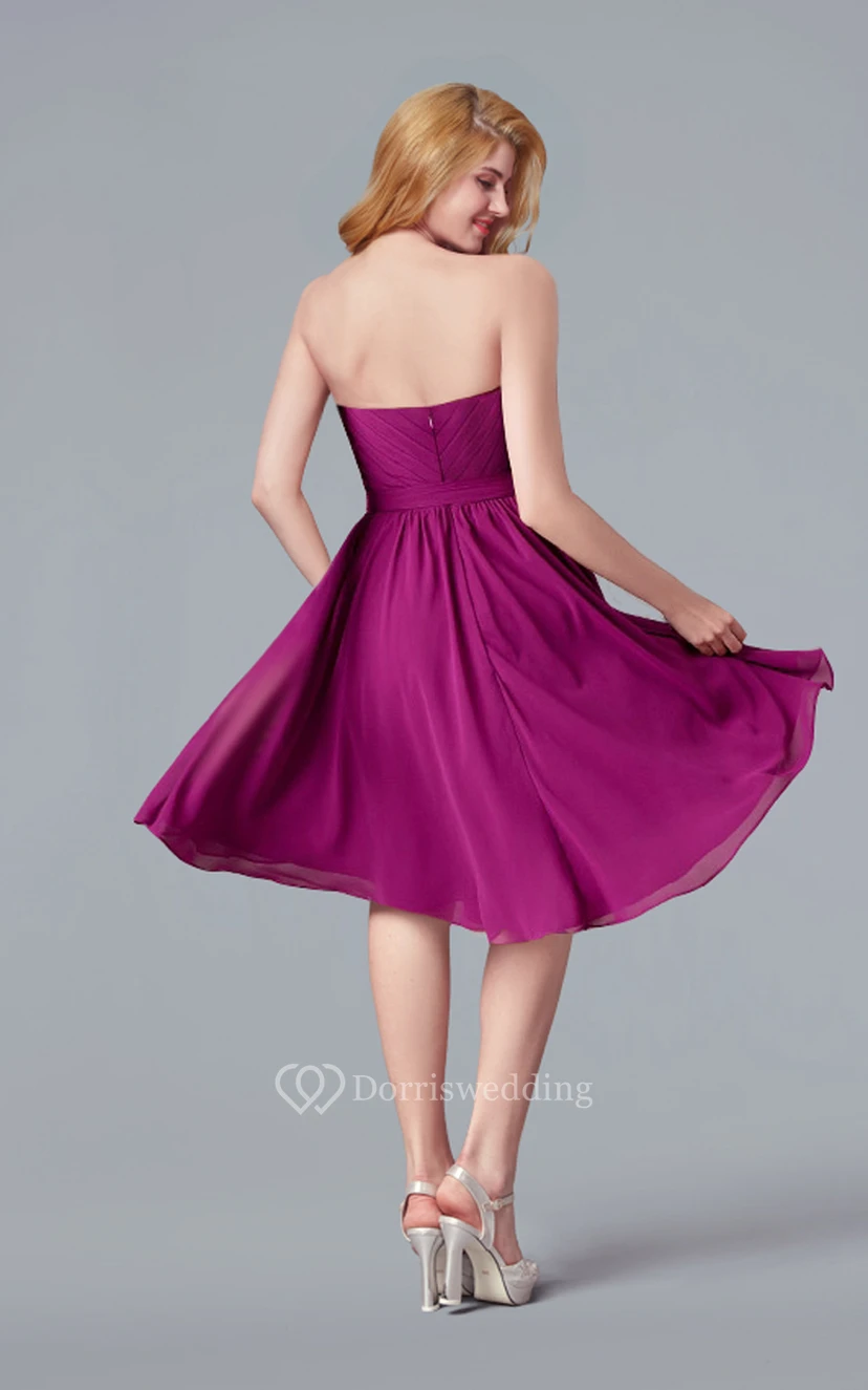Robe courte trapèze en mousseline à décolleté cœur et corsage froncé view 2