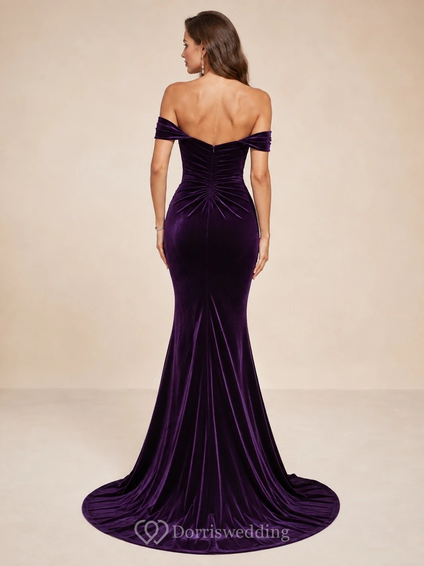 Pflaumenfarbenes Samtkleid mit schulterfreiem Ausschnitt, kurzen Ärmeln, Meerjungfrauenschnitt, bodenlanger Schleppe und sexy-luxuriöser Abendgarderobe view 2