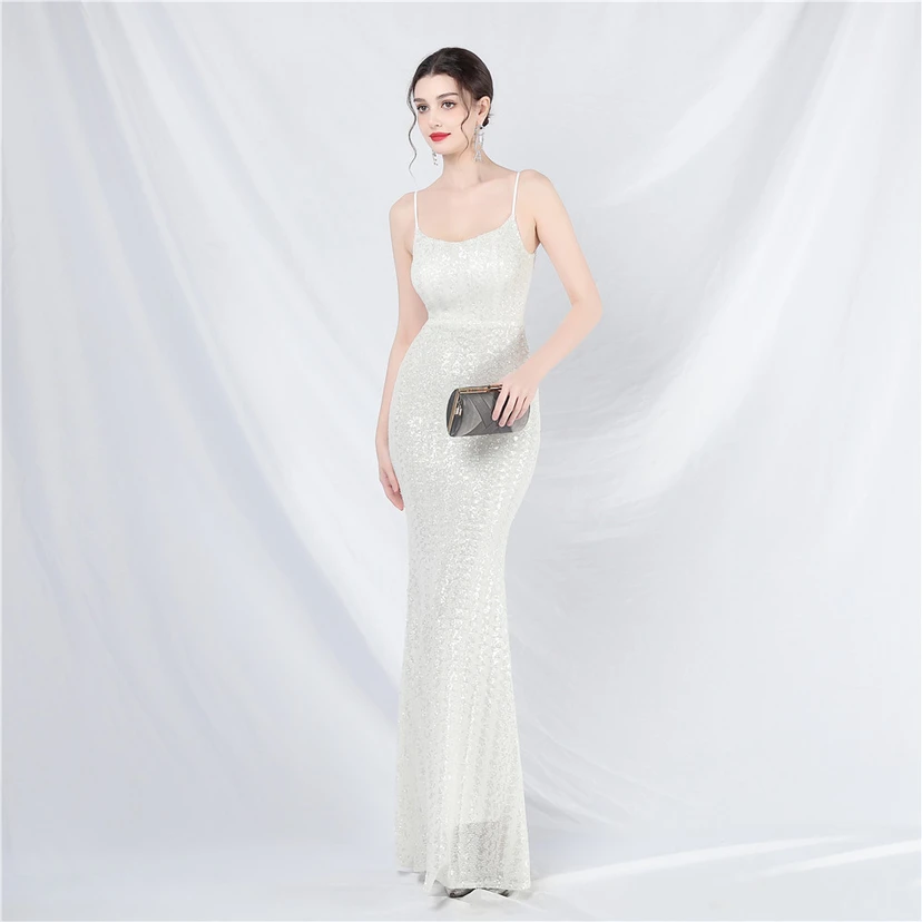 Hochwertiges, schillerndes Pailletten-Abendkleid mit Trägern view 60