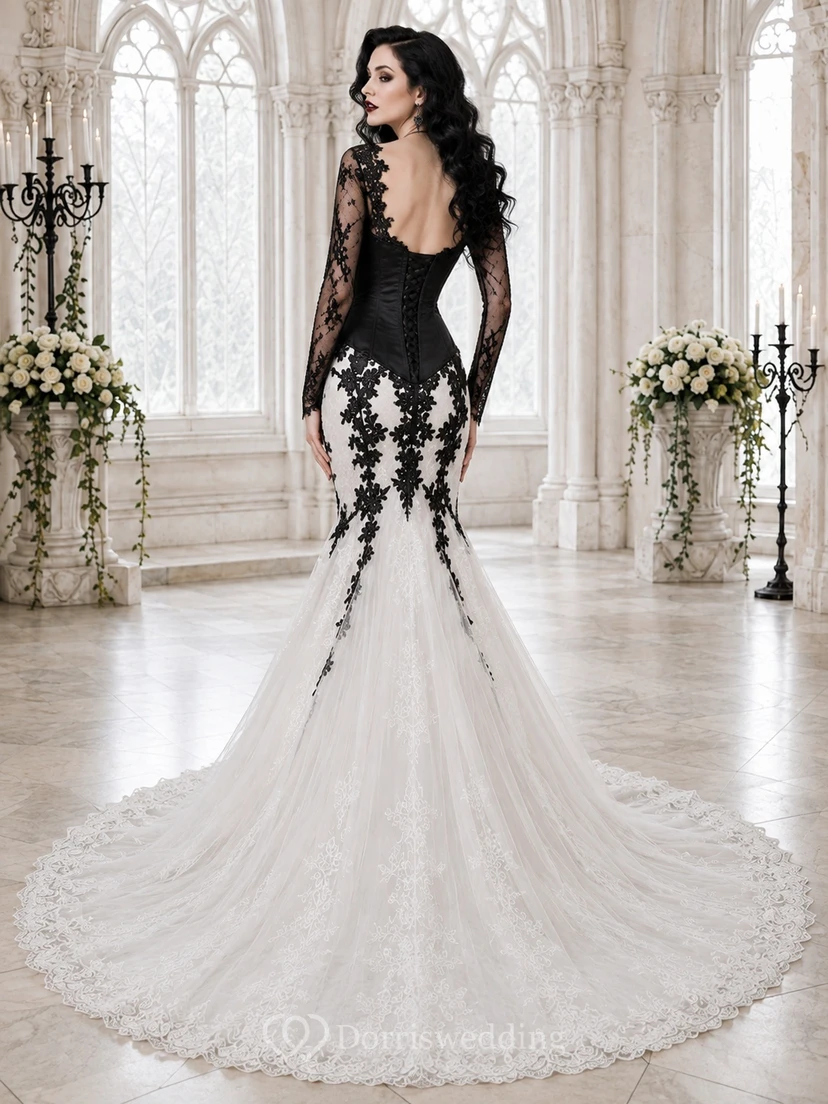 Schwarzes Brautkleid aus gotischer Spitze mit langen Ärmeln, herzförmigem Meerjungfrauen-Ausschnitt und Kapellenschleppe view 2