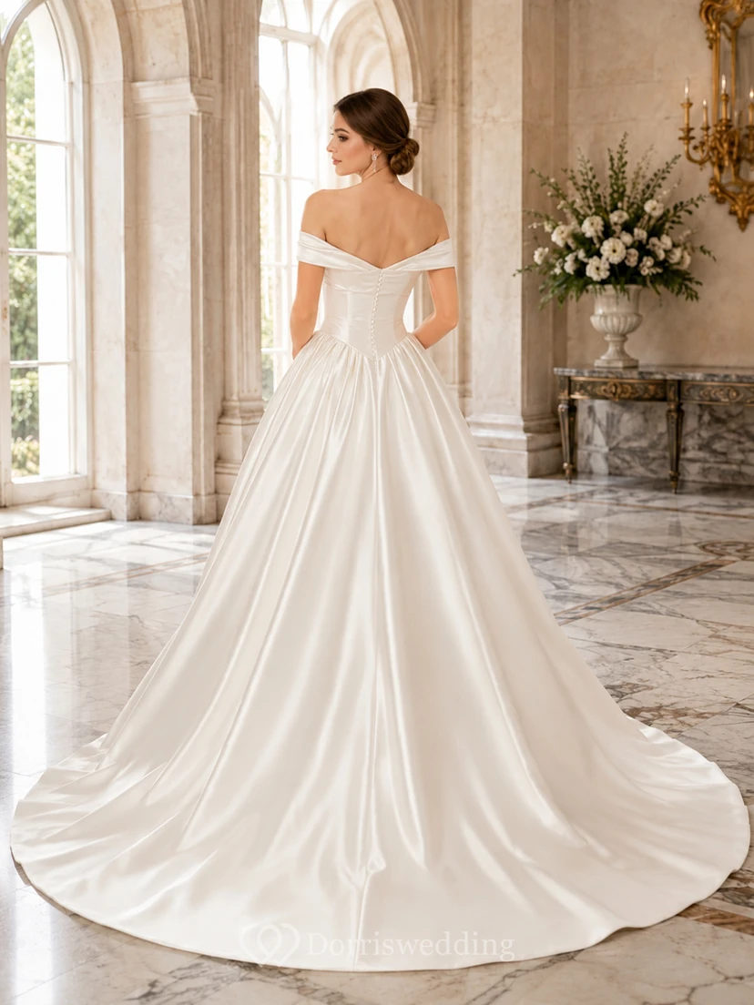 Robe de mariée en satin, robe de bal, épaules dénudées, manches courtes, traîne chapelle view 2