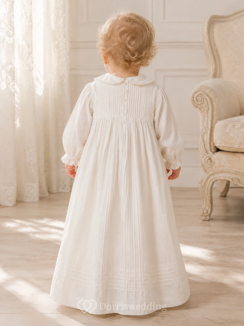 Elfenbeinfarbenes, gerafftes Taufkleid mit langen Ärmeln und Biesen für Jungen view 2