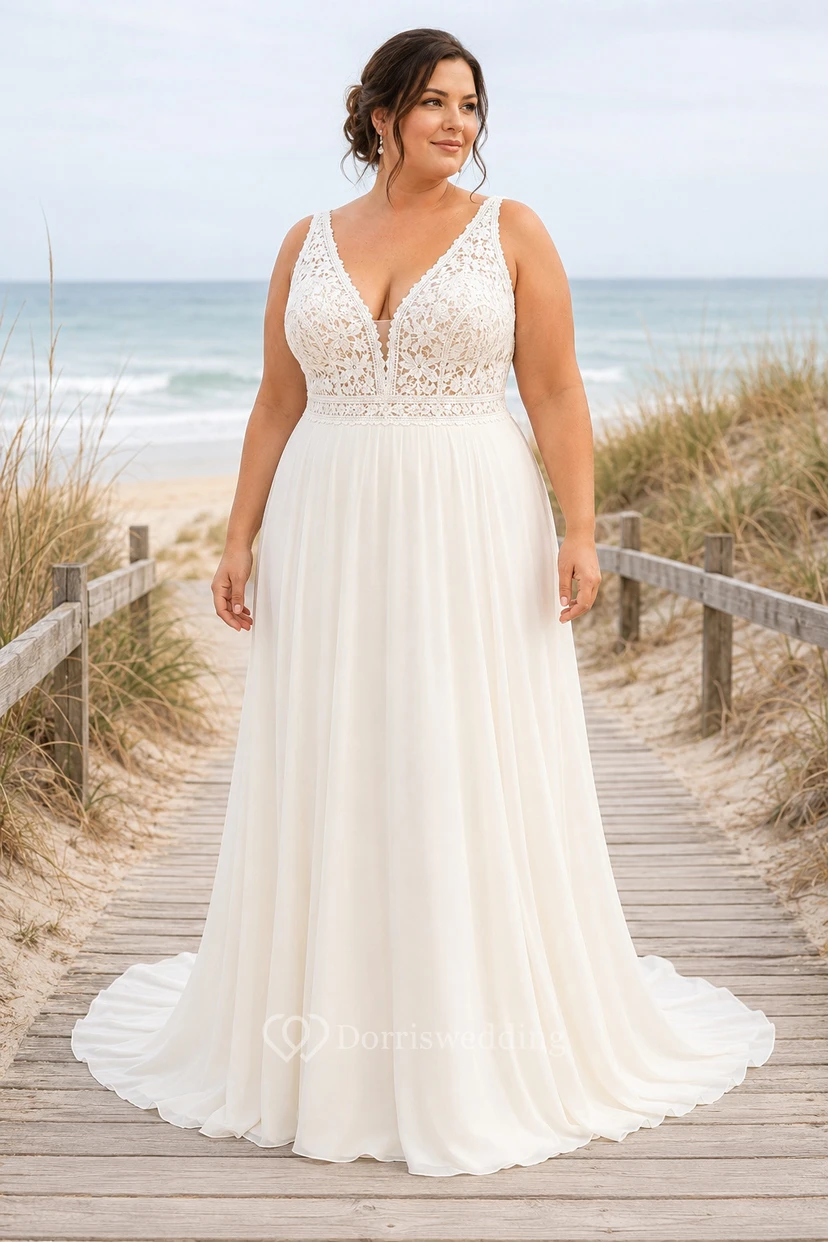 Robe de mariée de plage grande taille en dentelle, col en V, bretelles et traîne.