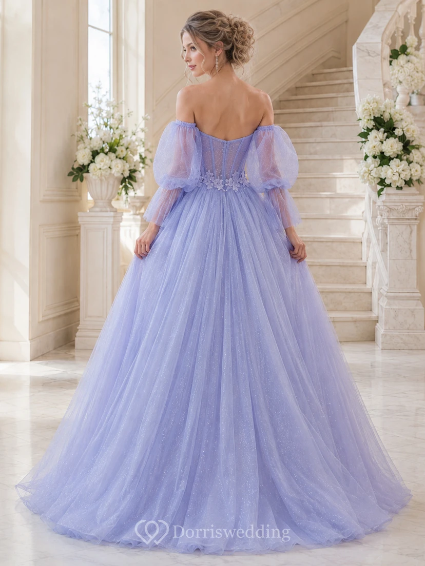 Robe de mariée bustier en tulle pailleté lavande à manches bouffantes view 2