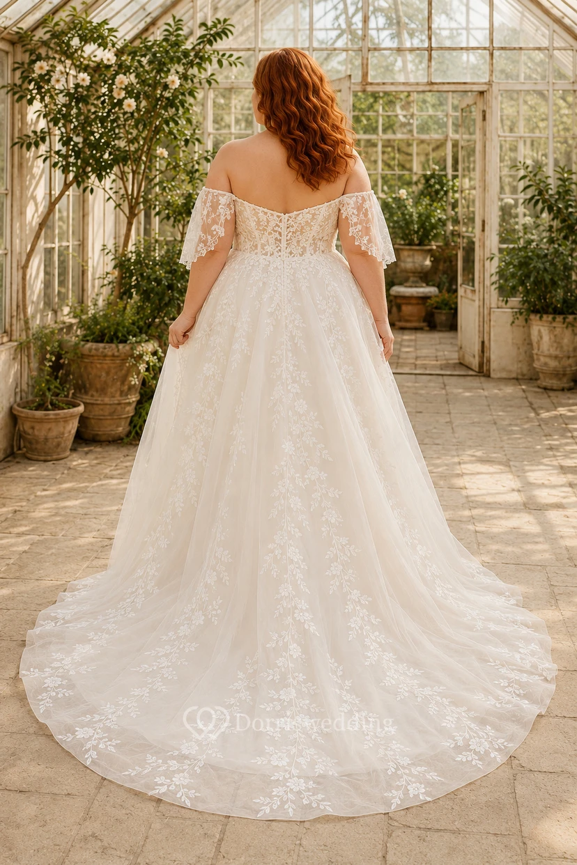 Robe de mariée rose poudré grande taille à épaules dénudées et manches longues view 2
