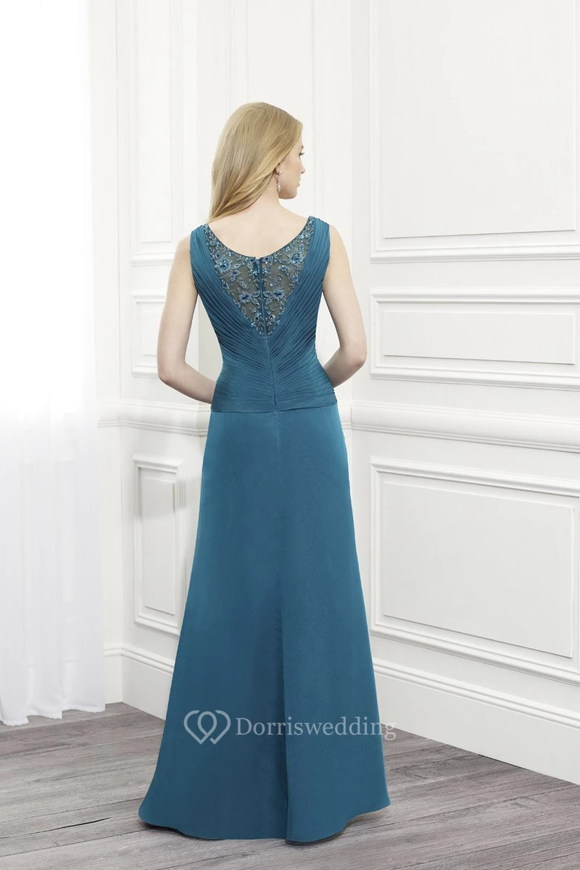 Maxi Sleeveless Ruched V-Neck Jersey Mother Of The Bride Dress With Appliques And Cape view 2
