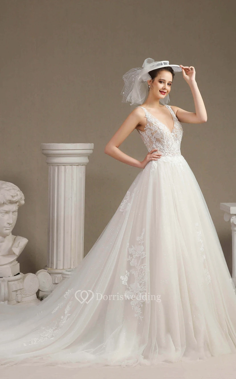 Sexy Plunging V-neck Sleeveless Ballgown Elegant Wedding Dress With V-back And Lace Appliques