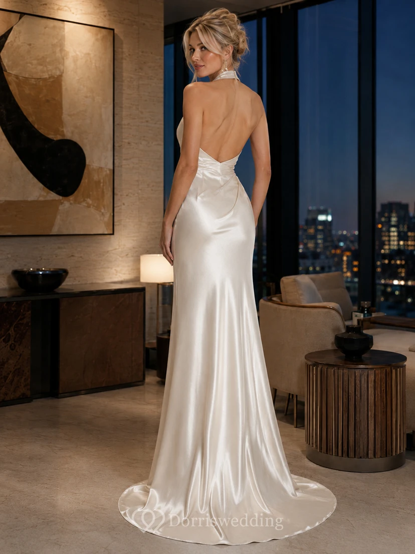 Vestido de novia de lujo estilo ático con escote halter y drapeado, de satén, ideal para fugas románticas. view 2