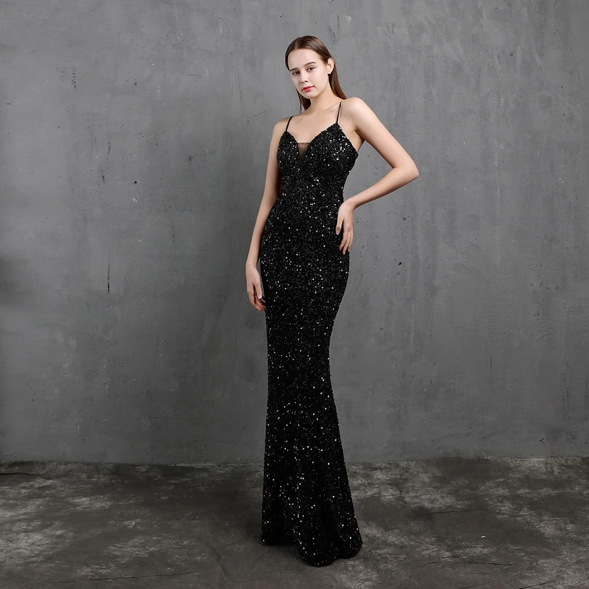 Vestido de fiesta de noche elegante y ajustado con lentejuelas coloridas de Heavy Craft para celebridades. view 4