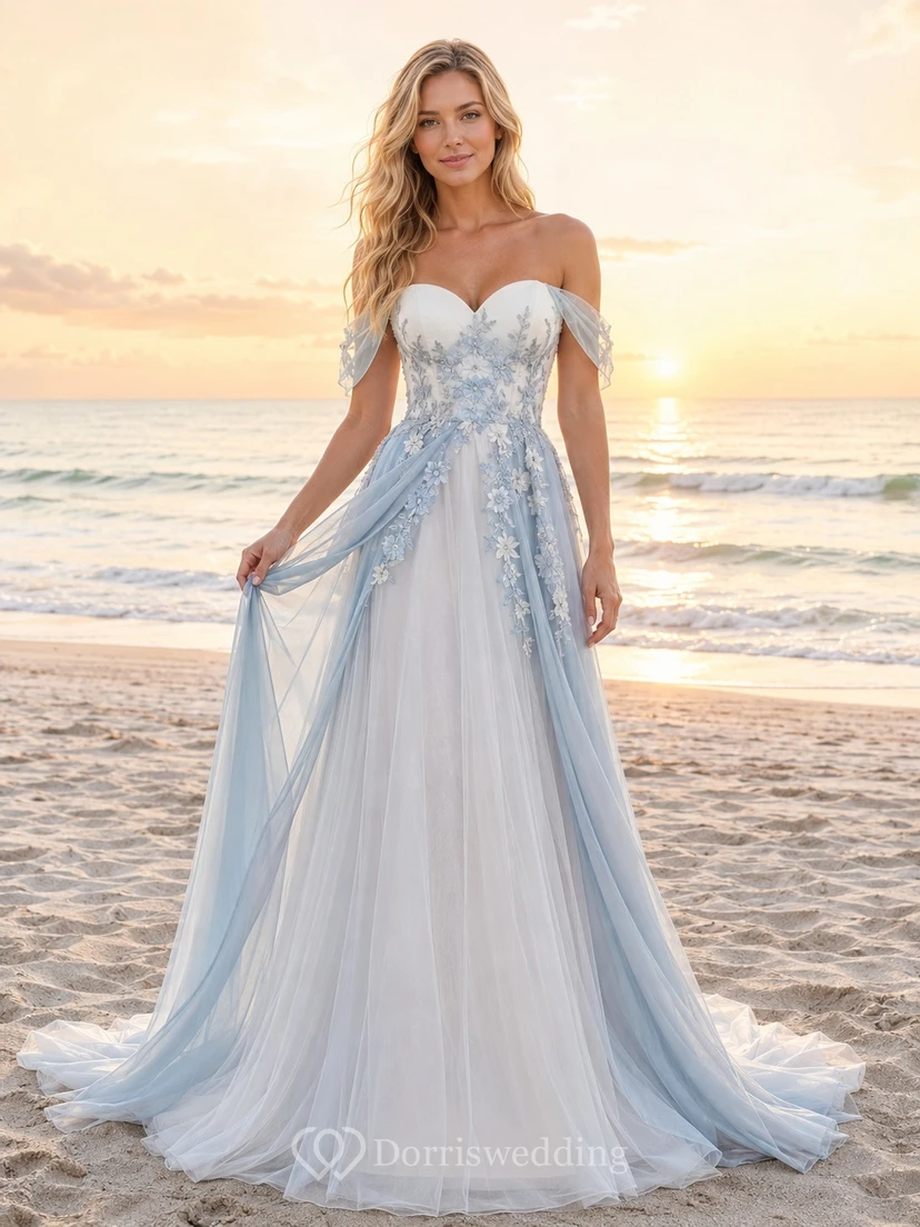 Staubblaues, schulterfreies, bodenlanges A-Linien-Brautkleid aus Spitze mit Spitze – romantisch für den Strand.