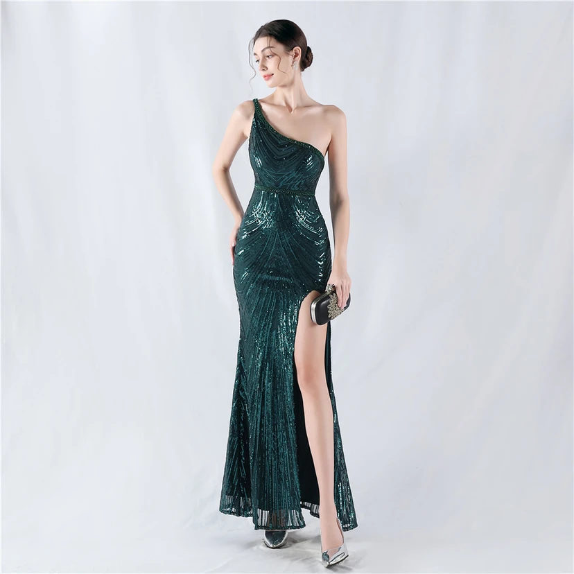 Vestido de noche asimétrico con escote alto y escote alto, adornado con cuentas florales y flores. view 26