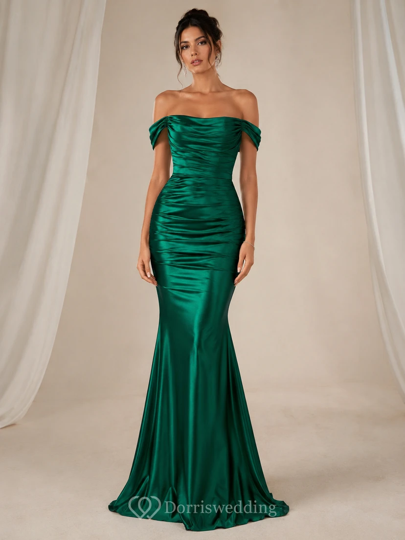 Vestido de noche de satén estilo sirena con escote Bardot, sin mangas y fruncido, largo hasta el suelo.