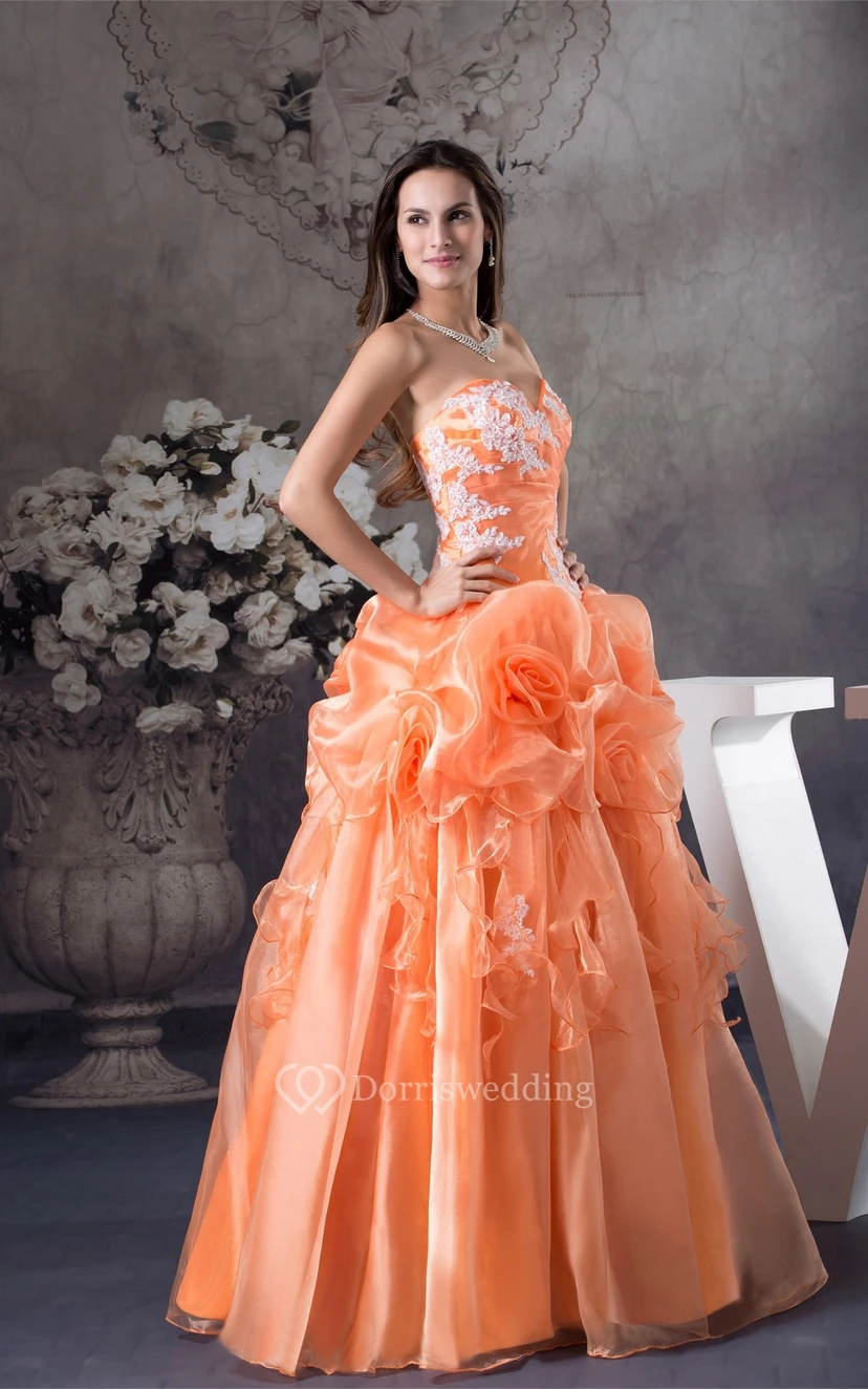 Sweetheart Ruffled Appliques and Ball-Gown With Flower view 4