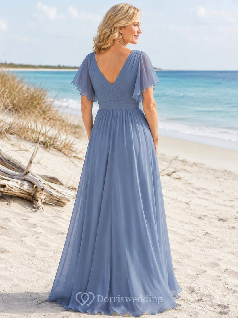 Staubblaues Strandkleid aus Chiffon mit V-Ausschnitt und flatternden Ärmeln view 2