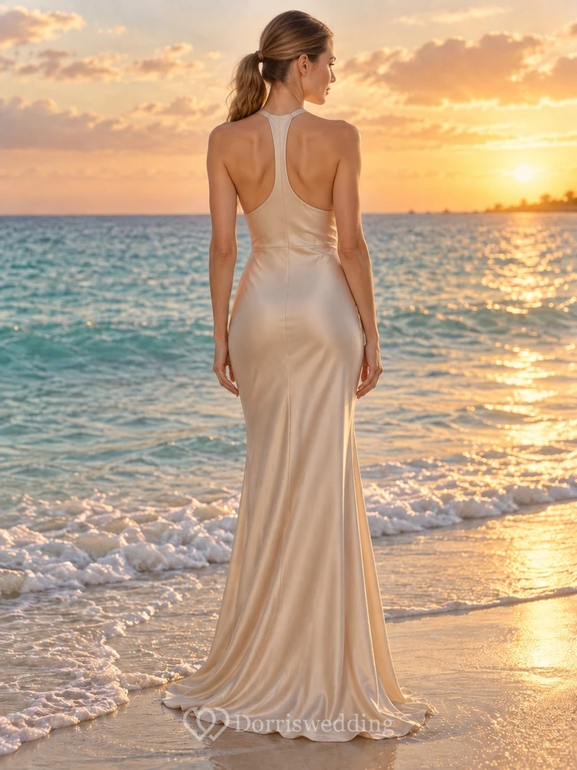 Champagnerfarbenes Brautkleid aus Satin mit Neckholder, Wasserfallausschnitt, glattem Oberteil und Etuirock view 2