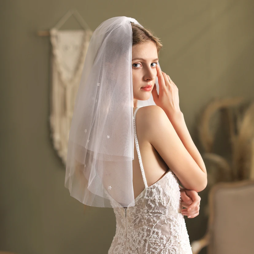 Soft Simple Style Two Tier Short Veil view 4