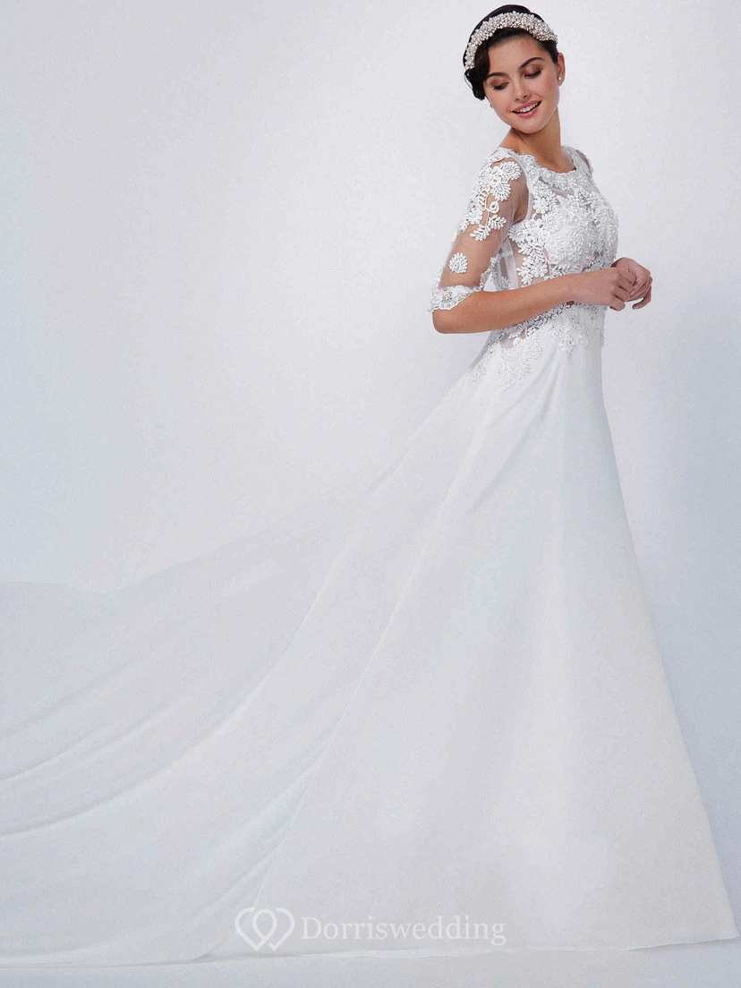 A-Linien-Brautkleid aus Spitze und Chiffon mit Applikationen, Rundhalsausschnitt, bodenlangen Ärmeln und halben Ärmeln