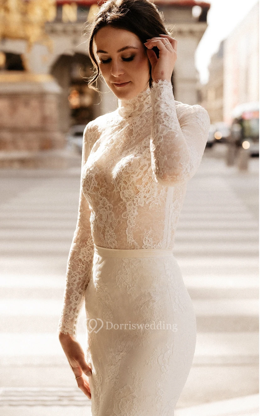 Vestido de novia ajustado de encaje con mangas largas | Body de novia de encaje view 4