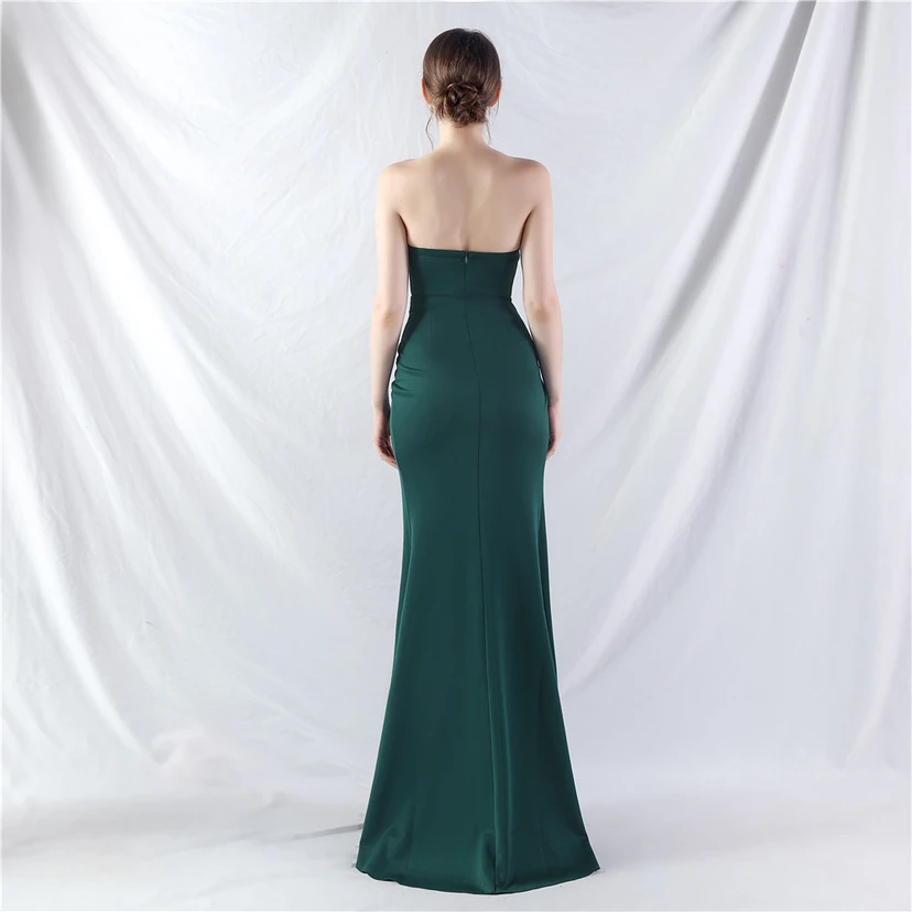 Vestido de noche de alta gama con cintura de espiga, elaborado con cuentas y forma elaborada. view 15