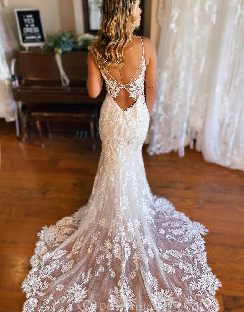 Enchanting Plunging Lace Mermaid Wedding Dress view 3