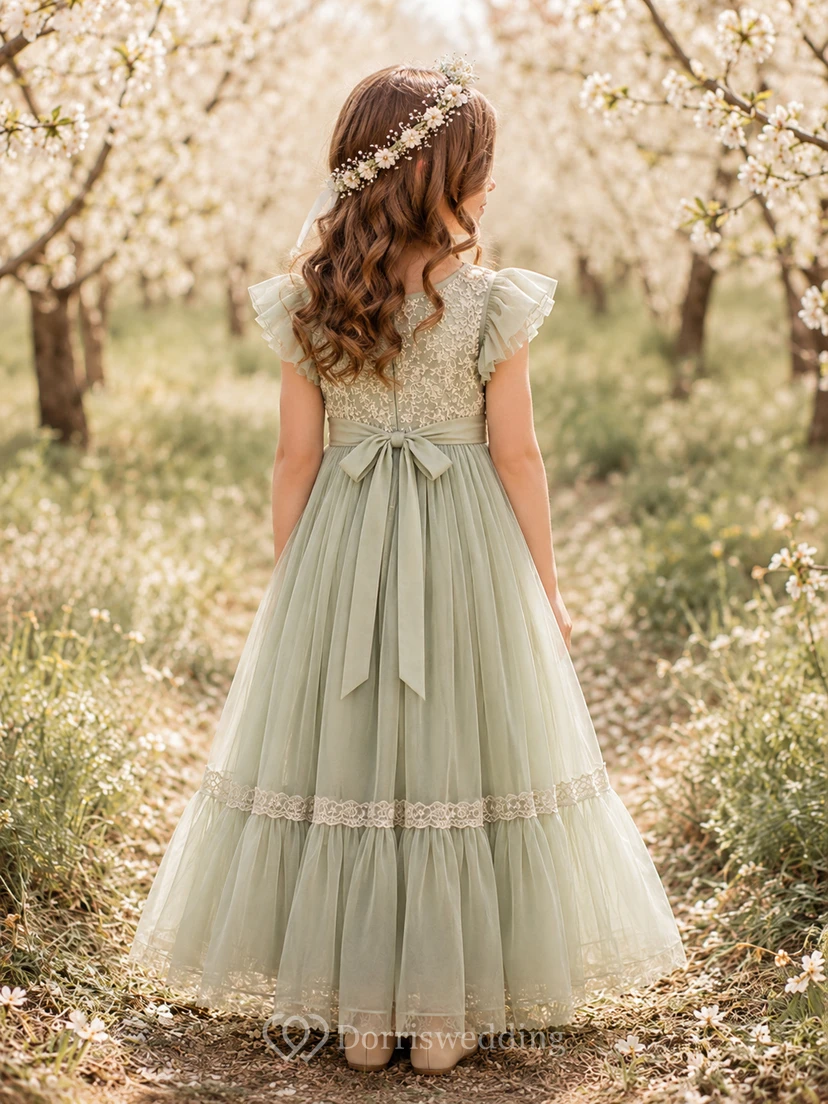 Vestido de niña de las flores color verde salvia, encaje, tul, corte en A, manga corta, cuello joya, largo hasta el suelo, detalle de lazo, falda escalonada view 2