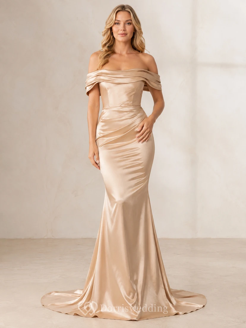 Elegantes, bodenlanges, champagnerfarbenes Meerjungfrauen-Kleid aus Satin mit schulterfreiem Schnitt und kurzen Ärmeln