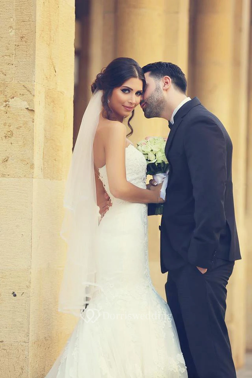 Sexy Sweetheart Sleeveless Mermaid Wedding Dress With Lace Appliques view 2